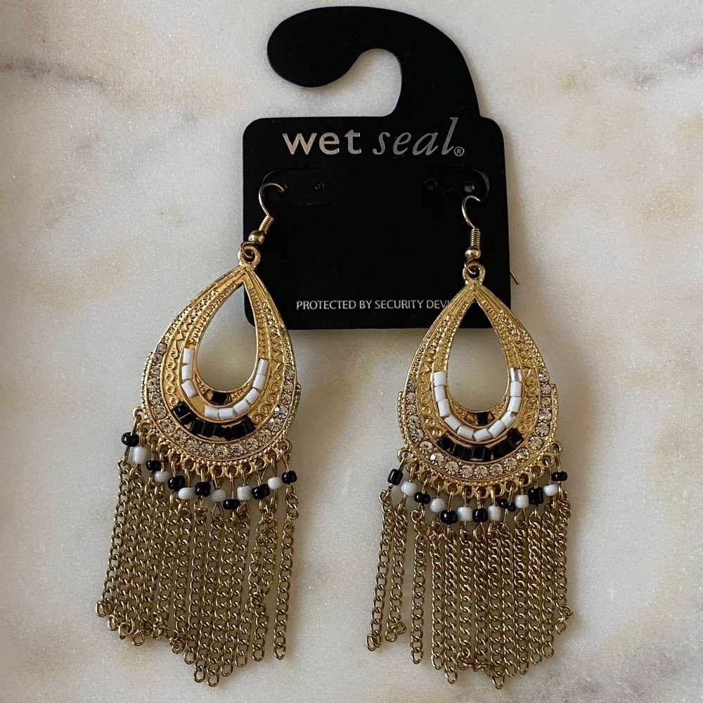 NWT Wet Seal Gold and Black Fringe Earrings